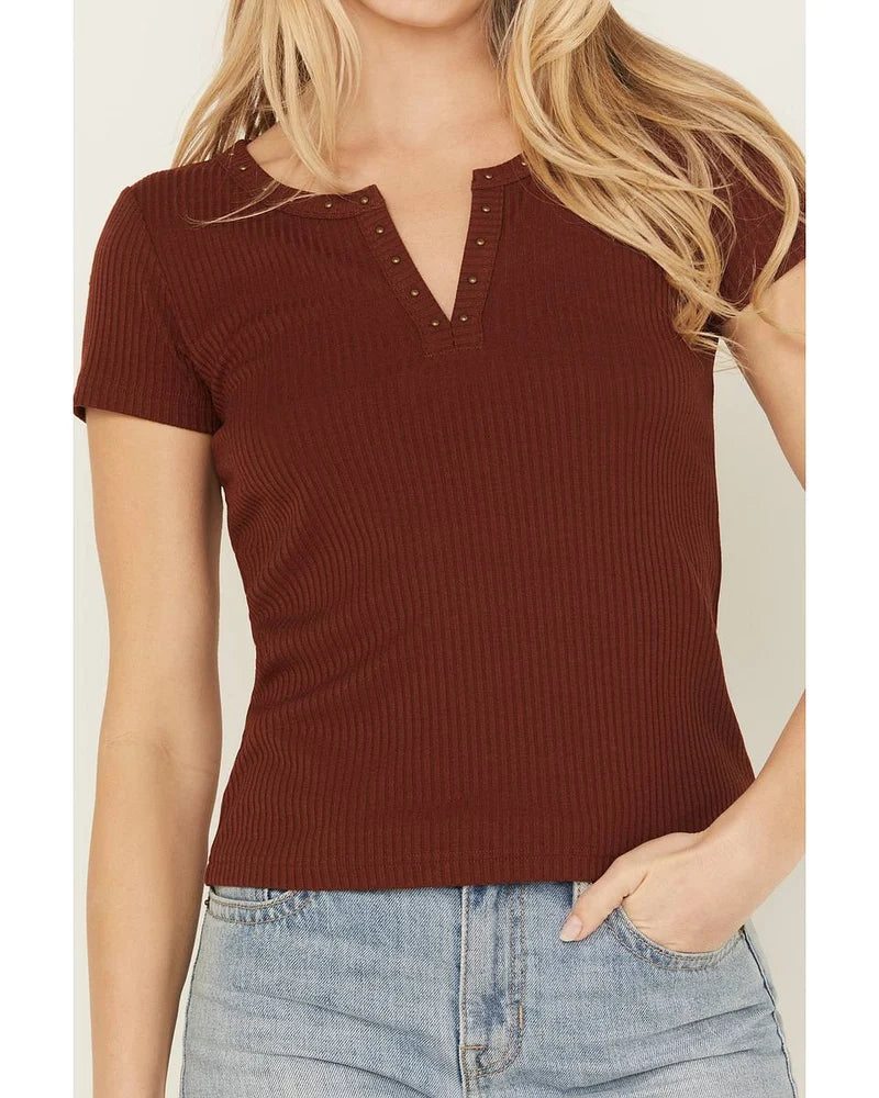 Dusty Pink Ribbed Henley Short‑Sleeve T‑Shirt